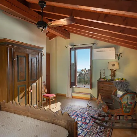 Dimora Bolsone Farm stay Gardone Riviera