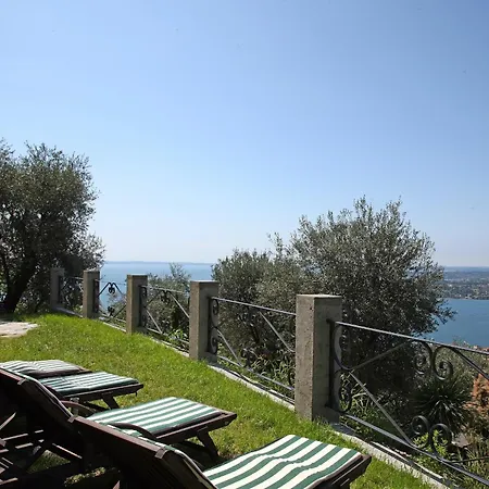 Dimora Bolsone Feriegård Gardone Riviera